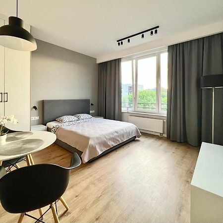 K22 Warszawa Zachodnia Slawinska 502アパートメント エクステリア 写真